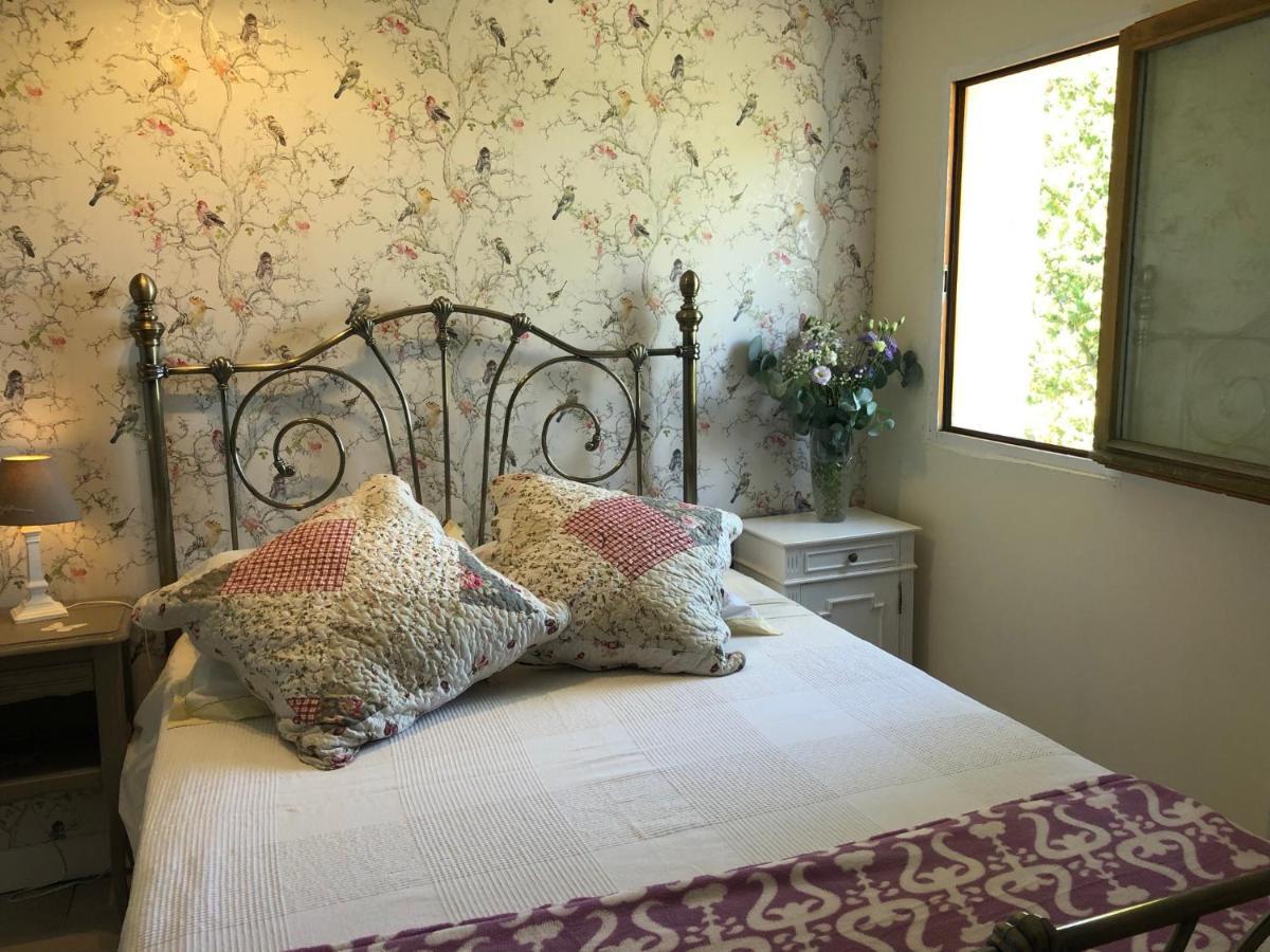 Bed and Breakfast Crazy Foxy Retreats Fox-Amphoux Exteriér fotografie
